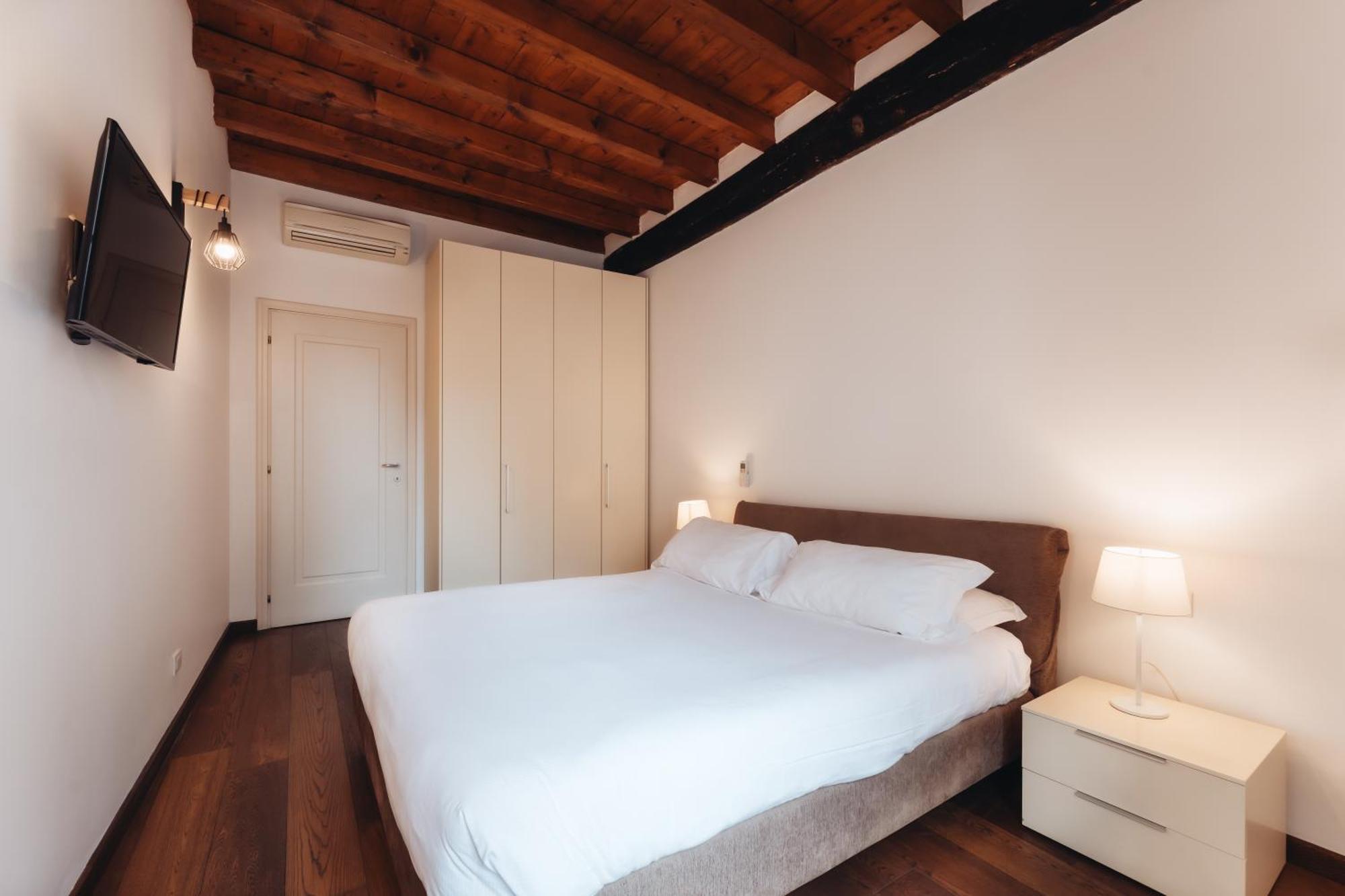 Charming Milan Apartments Brera - Madonnina Екстериор снимка